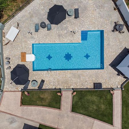 ゴウヴィアHeaven House With Poolアパートメント エクステリア 写真